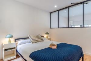 4256 - AB Les Corts BI