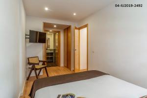 4256 - AB Les Corts BI