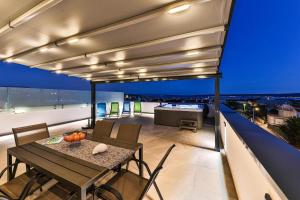 Luxury Apartment Carpe Diem, Roof Terrace with Jacuzzi