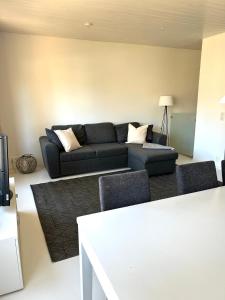 Rauhaisa rivitalo kolmio saunalla