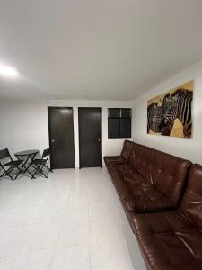 CÓMODO APARTAMENTO CERCA De TODO EN ENVIGADO