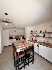 Appartements I Sognu - Charmant Appartement Neuf Proche du Port : photos des chambres