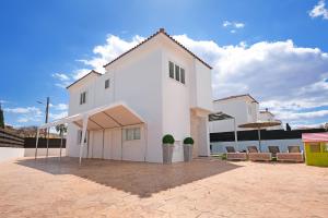Villa White Star - 100m from Serena Beach
