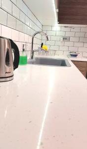 Vouliagmeni Top Floor Maisonette