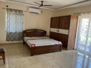 4C NRI Residency