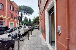Termini Comfort Rooms by Flatinrome