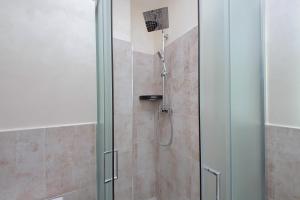 Camera Familiare con Bagno Privato