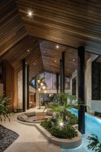 Can Maestro Bali by House of Winds - Lush Sanctuary near Canggu