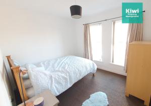 Central 2 Bedroom Apartment Belfast - Spacious & Modern