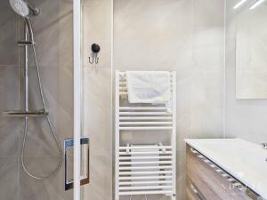 Appartement T4 moderne, 8-10 pers, proche pistes, parking, wifi - FR-1-398-672