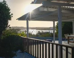 Idyllic Curacao Home with Stunning Views - نيوبورت