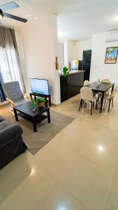 Caribbean Tropical Villa - Free Electricity Included