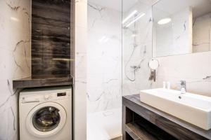 About Art Apartments - Ovo