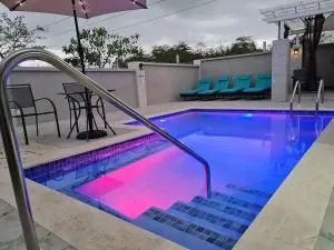 Cozy Stay with Private Jacuzzi Pool Old Harbour 592 - May Pen