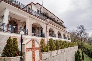 Konaci Manastir Sveti Stefan - Ohrid - 特佩杰卡