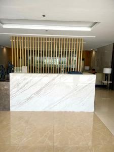 Empirestatecation at Leaf Residences