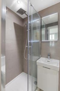 5 Bedroom Flat in Paddington