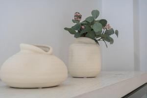 For You Rentals Spacious, temporary, and central 3-bedroom apartment PDA653