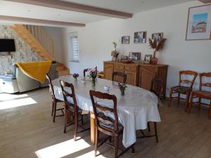 Maisons de vacances Fermette au calme : photos des chambres