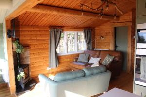 Beautifully Restored Log Cabin