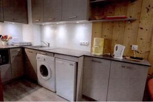 Résidence Cybele, Studio 1er Etg proche centre du village