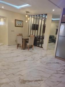 Sea View Private Terrace - Fibre Wi-Fi & Netflix