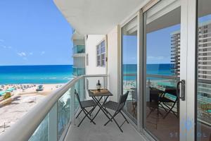 Tides Great condo on the beach Big promotions