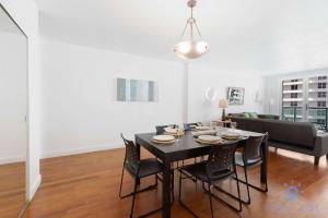 Tides Great condo on the beach Big promotions