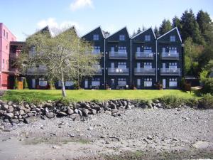 Island Village Properties at Fred Tibbs