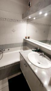 Soleil & sable-Fréjus appt 4 pers-Classé 3-Clim