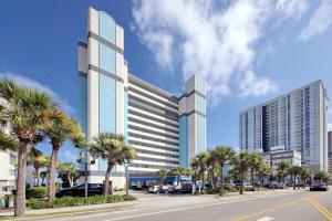 Escape to Oceanfront Bliss!