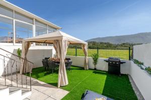 Salty Escape by Portugal Active