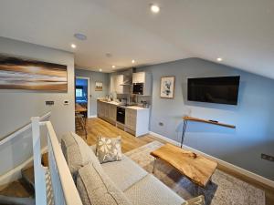 Discovery Suite - The Apple Barn