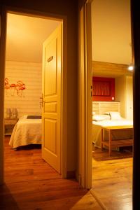 Sejours chez l'habitant La Dorepontaise CHAMBRE D'HOTES : photos des chambres