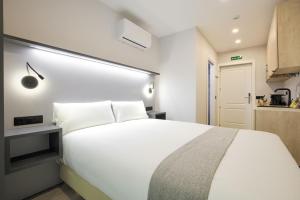 Dobo Madrid SB203