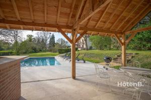 Maisons de vacances Maison Leonce Blanc - Prestige in Lubersac : photos des chambres