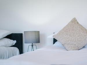 Sleeps 10-5 Beds-Parking-Comfortable - Fast WiFi