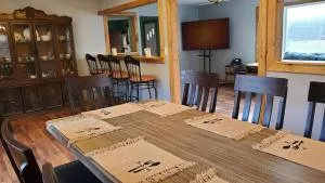 LARGE Open Floor Plan for Your Entertainment with a Short Walk to West Branch Delaware for Water fun and Fishing - Afton