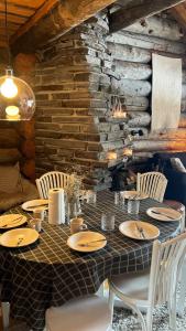 Luosto Jylhäkelo - a cozy loghouse in the heart of Lapland