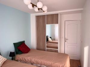Villas Home in Paris! sun, free parking, garden! : photos des chambres