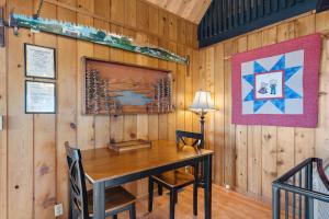 Oceanfront Family Cabin 4 BR Wrap-Around Deck