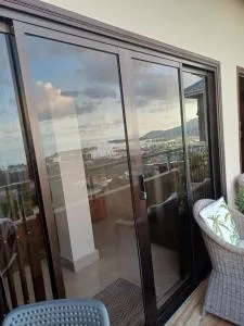 180 Degrees Jewel - Mahe