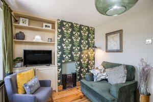 4 Canalside Cottages