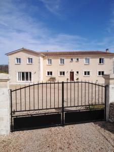 Le Clos de Bourdeilles chambre 2 avec wifi