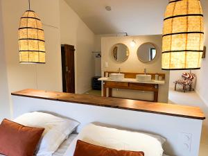 B&B / Chambres d'hotes Suites de Bruoux : photos des chambres