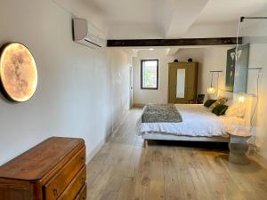 B&B / Chambres d'hotes Suites de Bruoux : photos des chambres