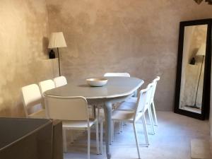 Maisons de vacances Maison exceptionnelle au coeur de Gordes avec piscine privee et vue panoramique : photos des chambres