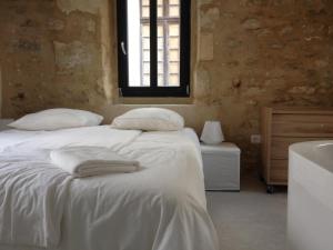 Maisons de vacances Maison exceptionnelle au coeur de Gordes avec piscine privee et vue panoramique : photos des chambres