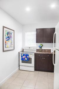 Buena Vista-Miami Designer Studio # 1