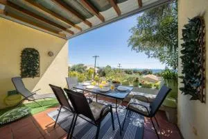 Blu Maretta Barbati Apt on the beach public pool - Ano Pyrgi